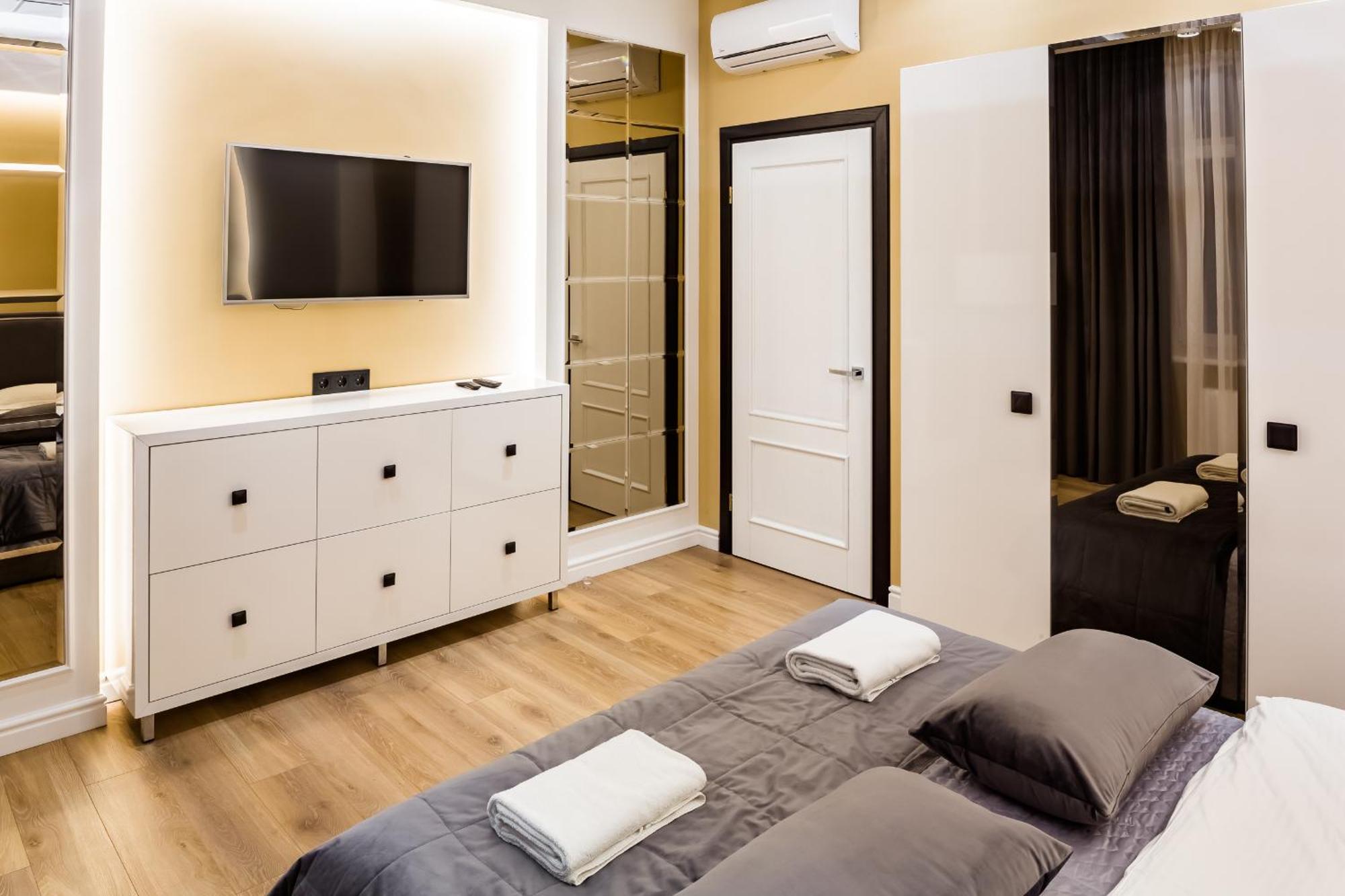 Royal Luxury Apartment On Tsehova 9 Львів Екстер'єр фото